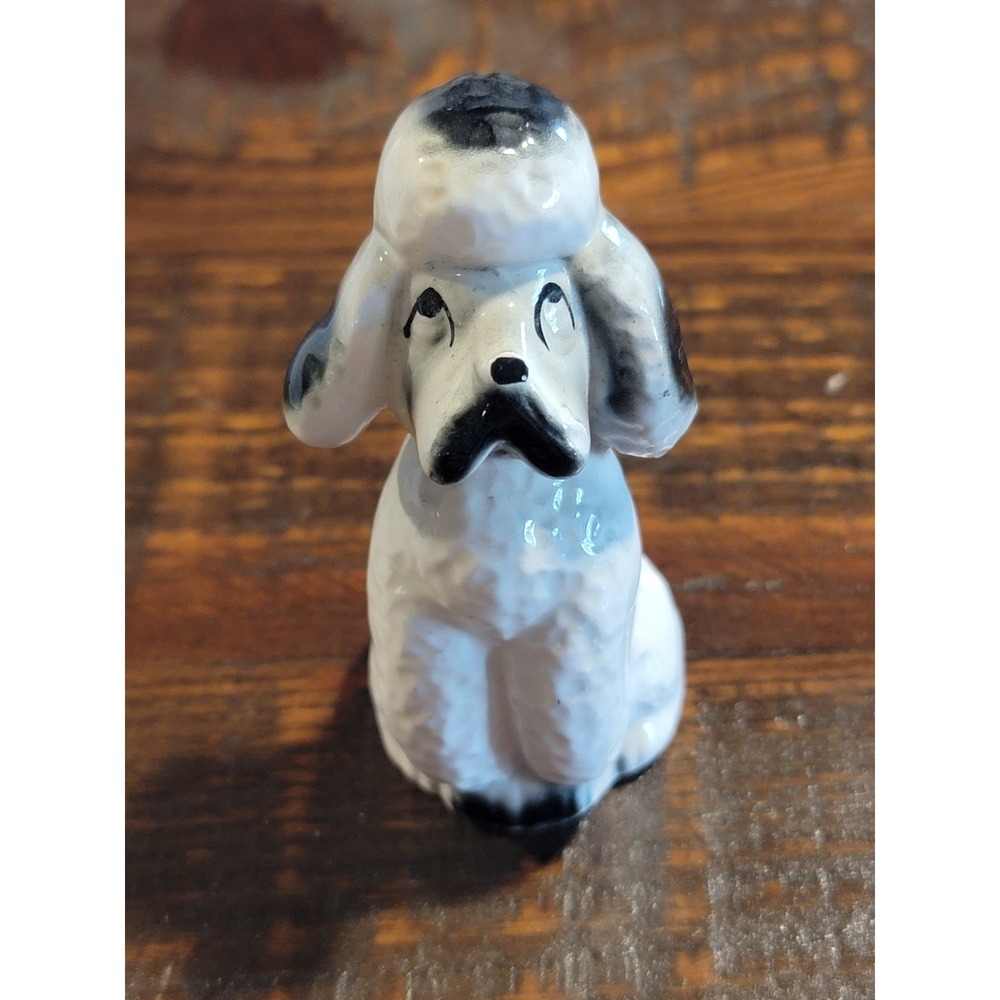 Vintage Japan 1950s MCM Porcelain Poodle Dog Figurine 3.25" Tall‎ Hand Painted